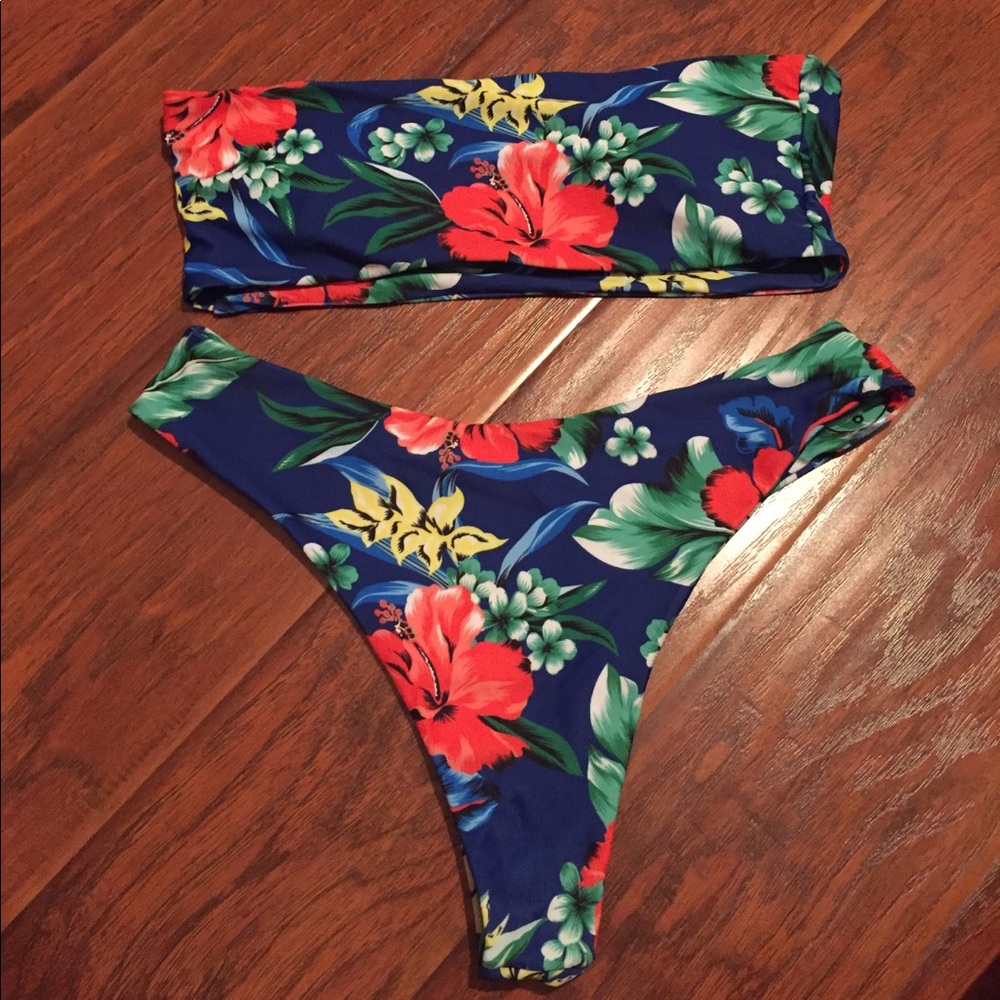 Brand New Hawaiian Bikini Set